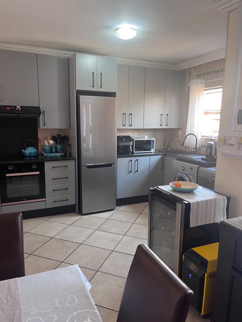 2 Bedroom Property for Sale in Bartlett Gauteng