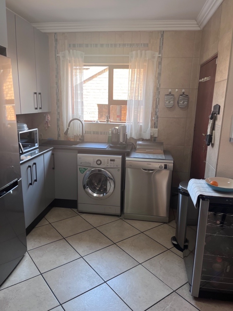 2 Bedroom Property for Sale in Bartlett Gauteng