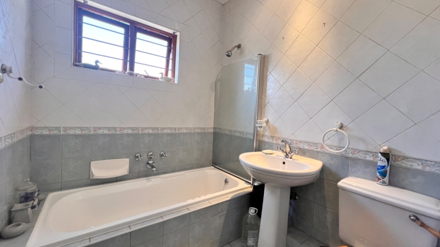 4 Bedroom Property for Sale in Lonehill Gauteng