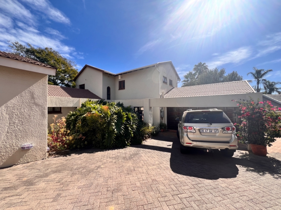 4 Bedroom Property for Sale in Lonehill Gauteng