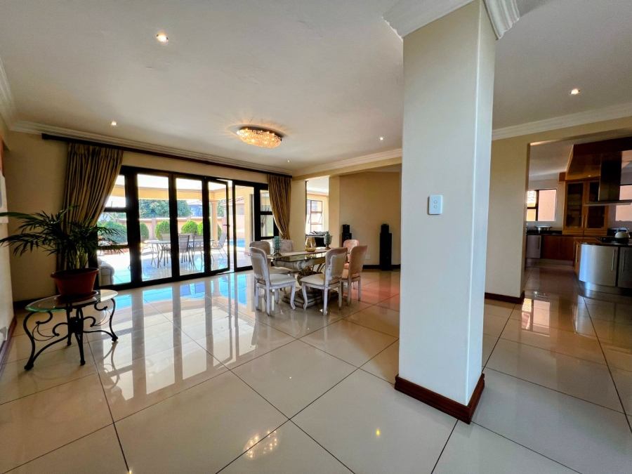 5 Bedroom Property for Sale in Zambezi Country Estate Gauteng