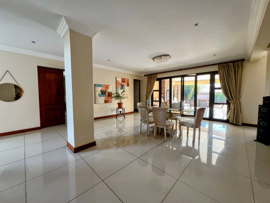 5 Bedroom Property for Sale in Zambezi Country Estate Gauteng