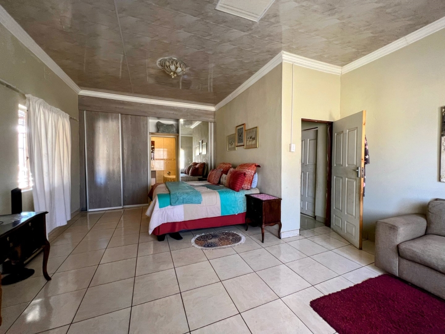 4 Bedroom Property for Sale in Booysens Gauteng