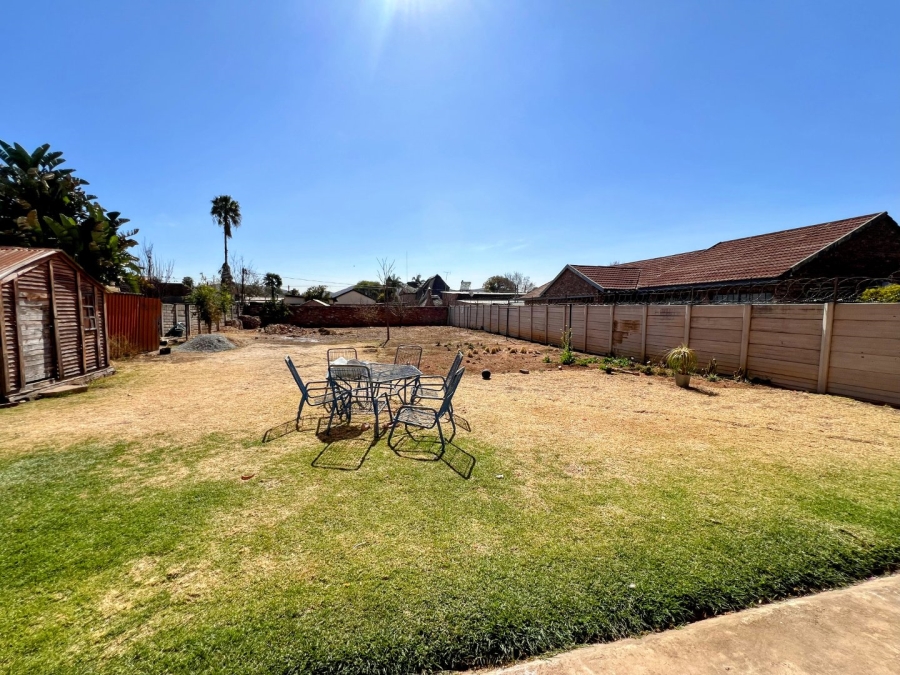 4 Bedroom Property for Sale in Booysens Gauteng