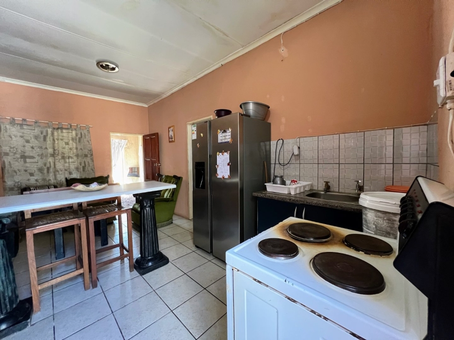 4 Bedroom Property for Sale in Booysens Gauteng