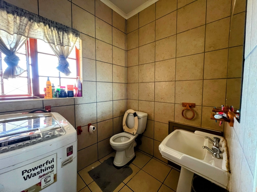 4 Bedroom Property for Sale in Booysens Gauteng