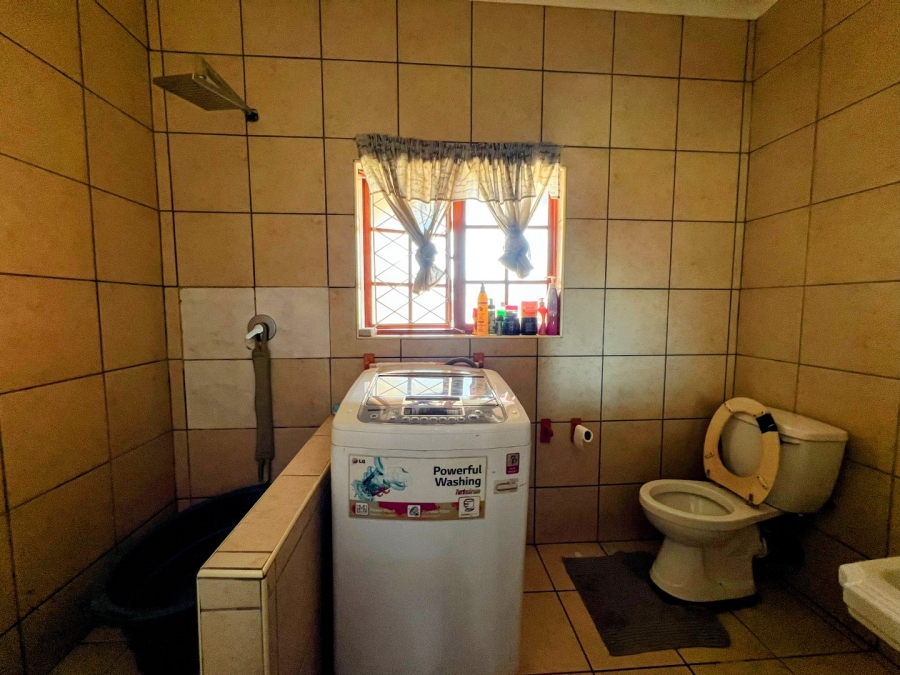 4 Bedroom Property for Sale in Booysens Gauteng