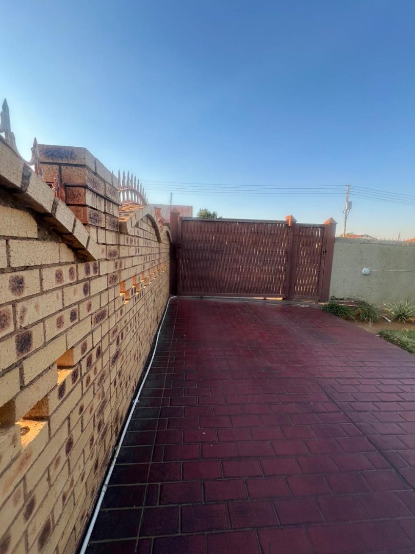 2 Bedroom Property for Sale in Soshanguve L Gauteng