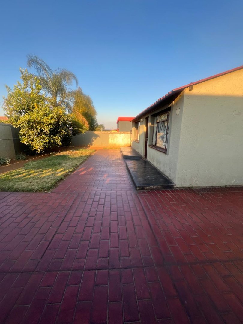 2 Bedroom Property for Sale in Soshanguve L Gauteng