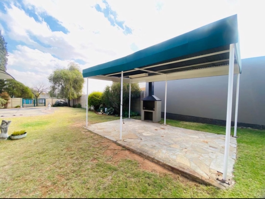 3 Bedroom Property for Sale in Dalpark Proper Gauteng