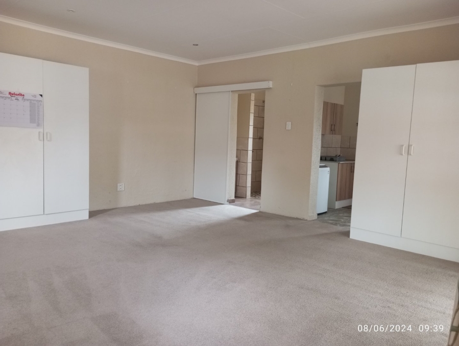 To Let 1 Bedroom Property for Rent in Van Riebeeck Park Gauteng