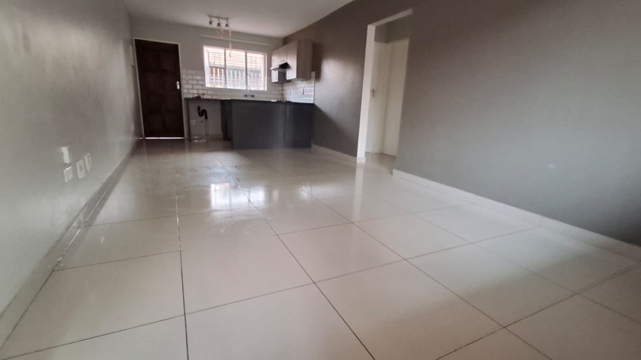 2 Bedroom Property for Sale in Doornpoort AH Gauteng