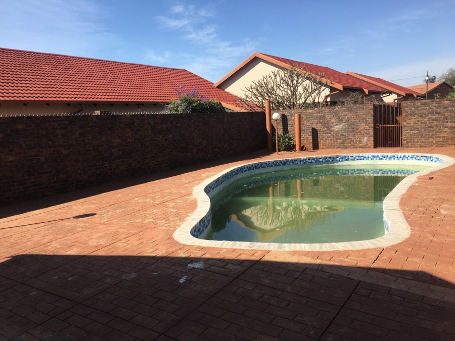 3 Bedroom Property for Sale in The Orchards Gauteng