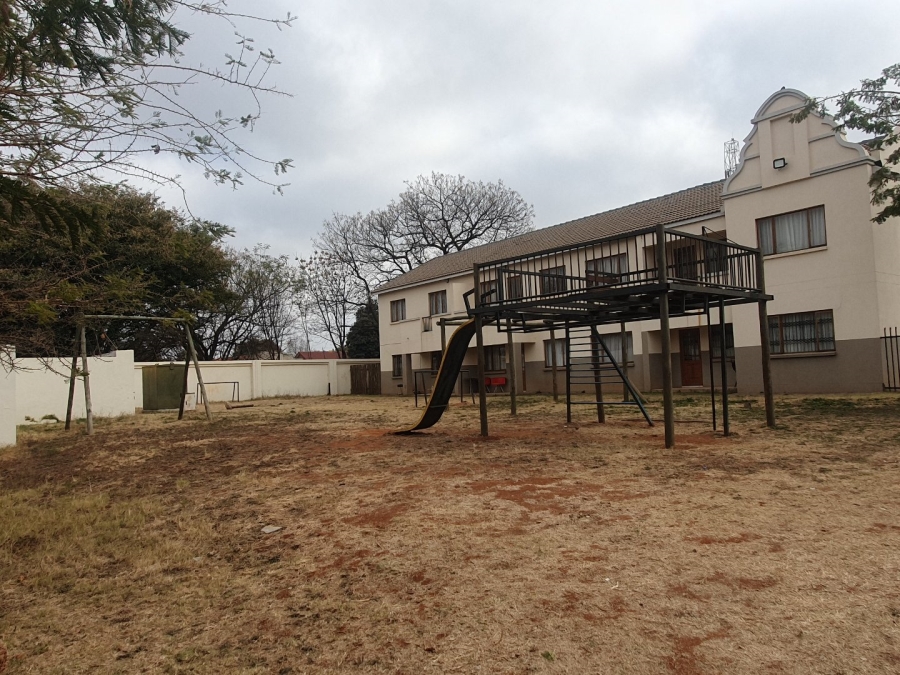 1 Bedroom Property for Sale in Hesteapark Gauteng