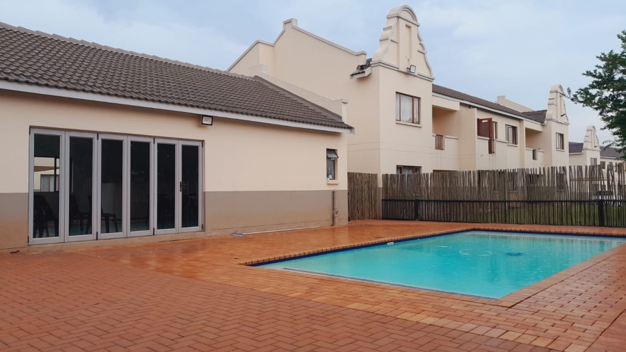 1 Bedroom Property for Sale in Hesteapark Gauteng