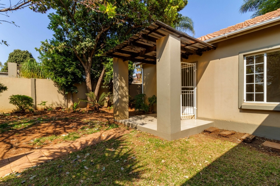 2 Bedroom Property for Sale in North Riding Gauteng