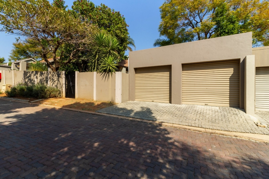 2 Bedroom Property for Sale in North Riding Gauteng