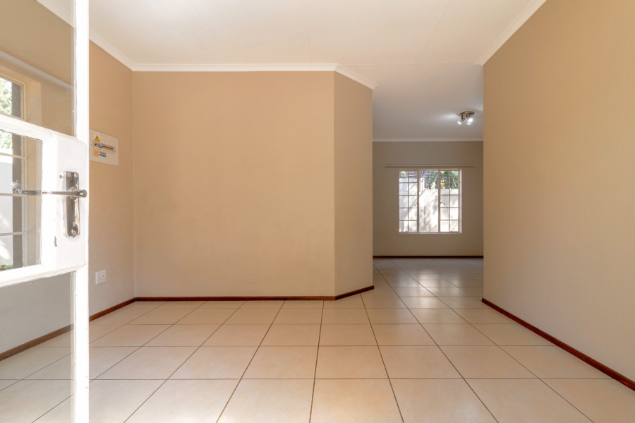 2 Bedroom Property for Sale in North Riding Gauteng