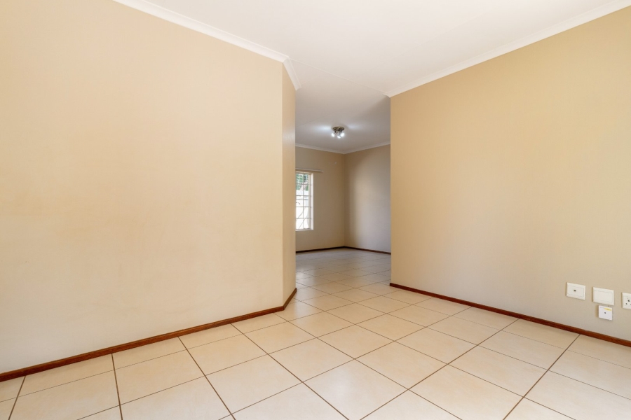 2 Bedroom Property for Sale in North Riding Gauteng