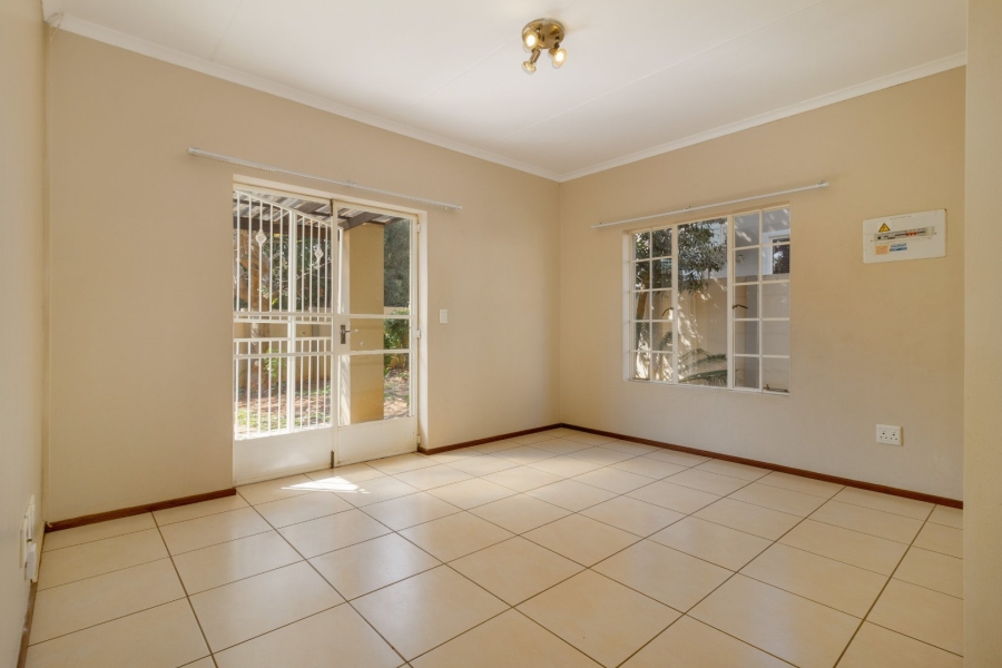 2 Bedroom Property for Sale in North Riding Gauteng