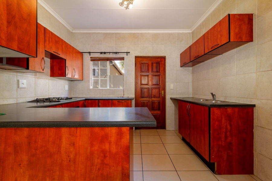 2 Bedroom Property for Sale in North Riding Gauteng