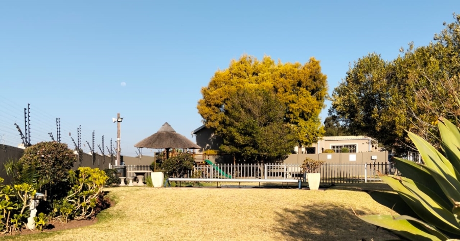 2 Bedroom Property for Sale in North Riding Gauteng