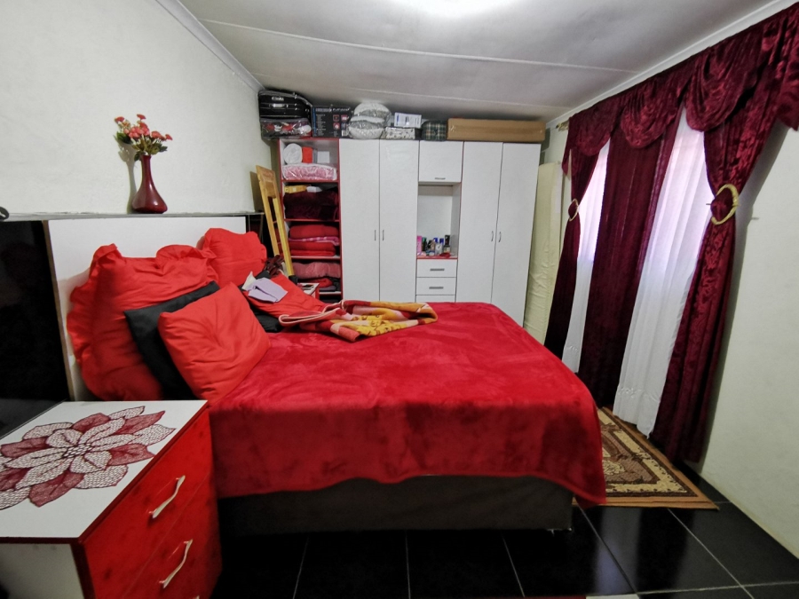 To Let 2 Bedroom Property for Rent in Laudium Gauteng