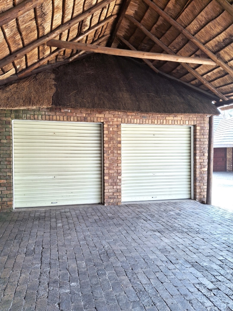 3 Bedroom Property for Sale in Dayanglen Gauteng