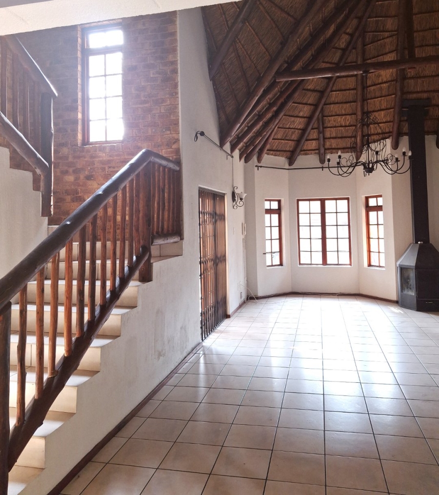 3 Bedroom Property for Sale in Dayanglen Gauteng