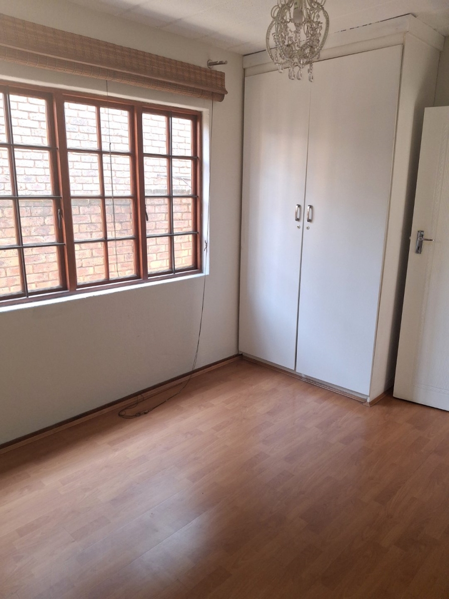 3 Bedroom Property for Sale in Dayanglen Gauteng