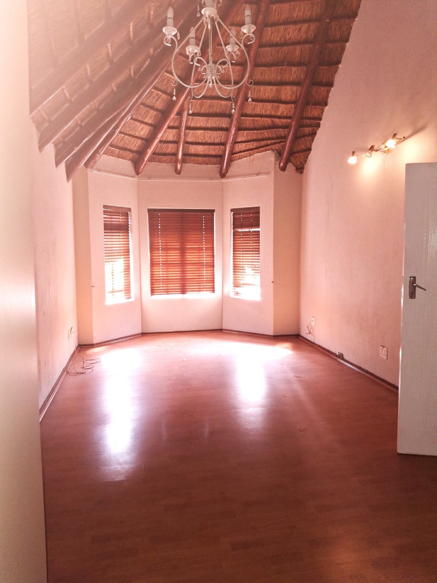 3 Bedroom Property for Sale in Dayanglen Gauteng