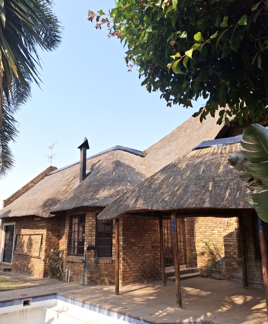 3 Bedroom Property for Sale in Dayanglen Gauteng