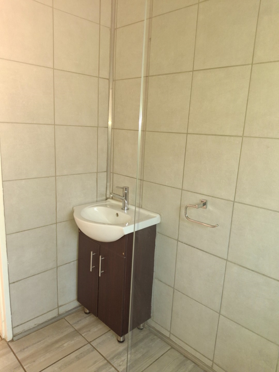 3 Bedroom Property for Sale in Dayanglen Gauteng