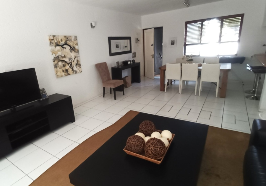 2 Bedroom Property for Sale in Birdhaven Gauteng