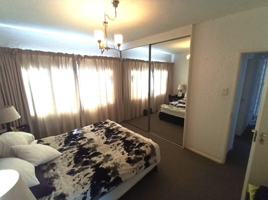 2 Bedroom Property for Sale in Birdhaven Gauteng