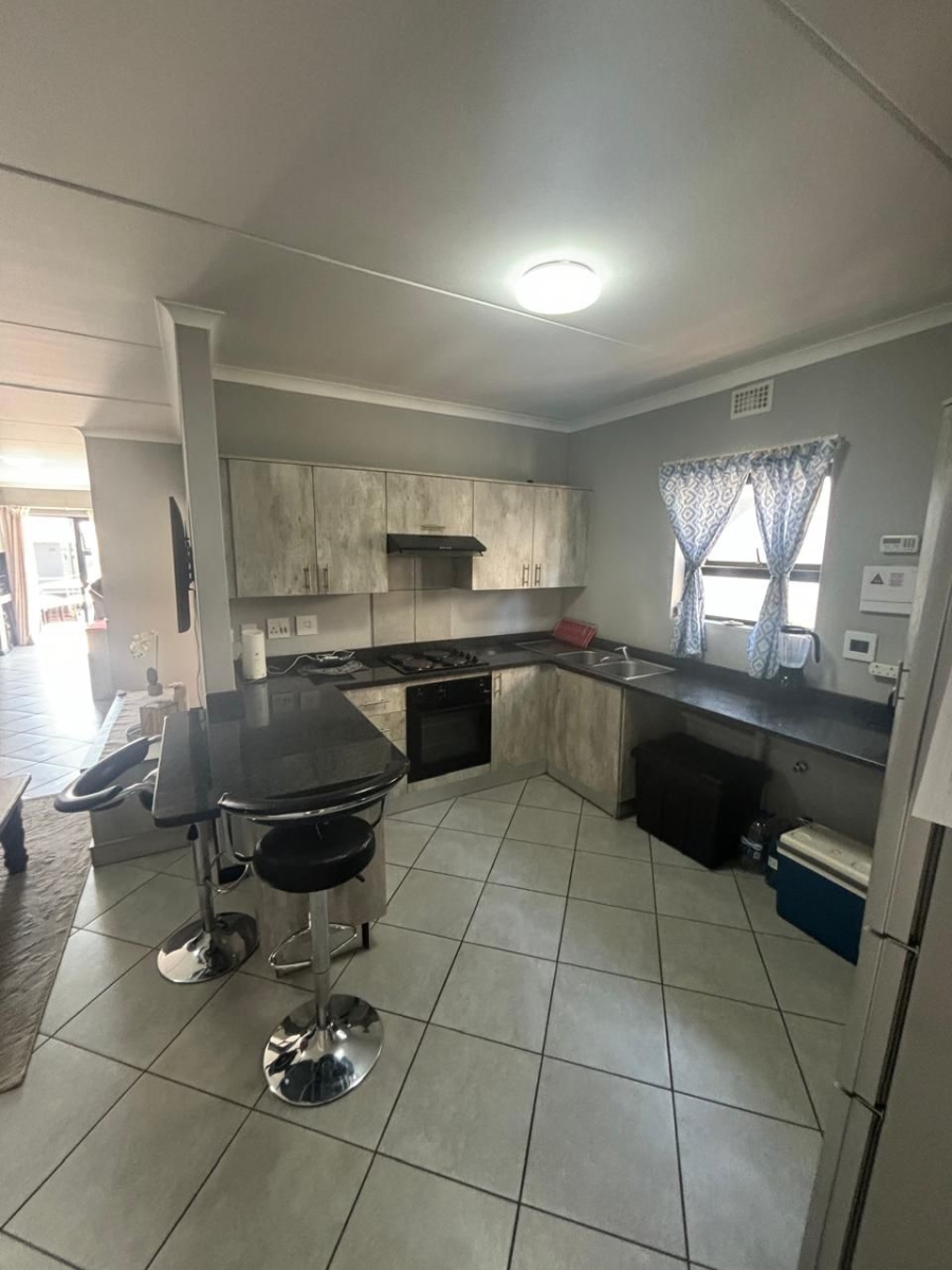 To Let 3 Bedroom Property for Rent in Norton Home Estate AH Gauteng