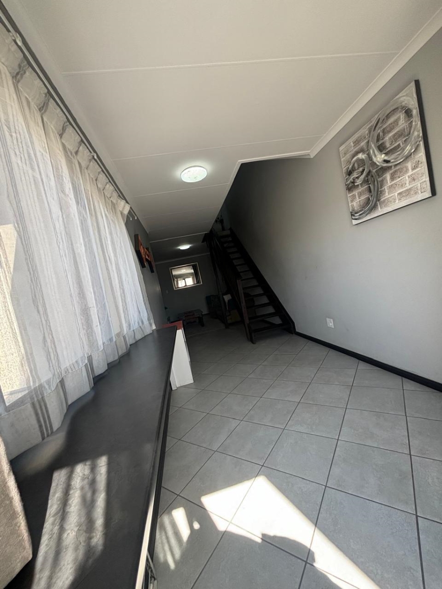 To Let 3 Bedroom Property for Rent in Norton Home Estate AH Gauteng