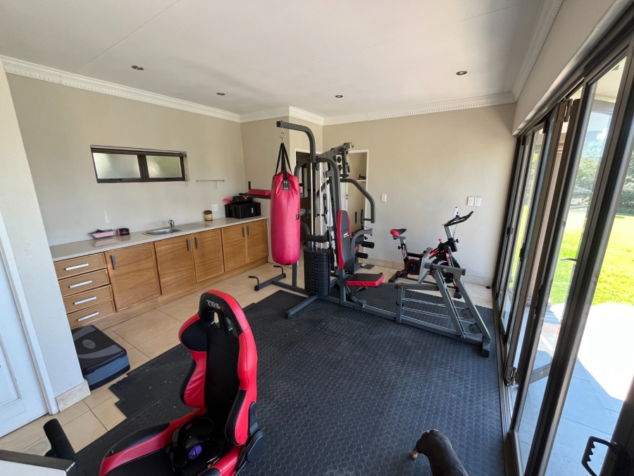 6 Bedroom Property for Sale in Mooikloof Equestrian Estate Gauteng