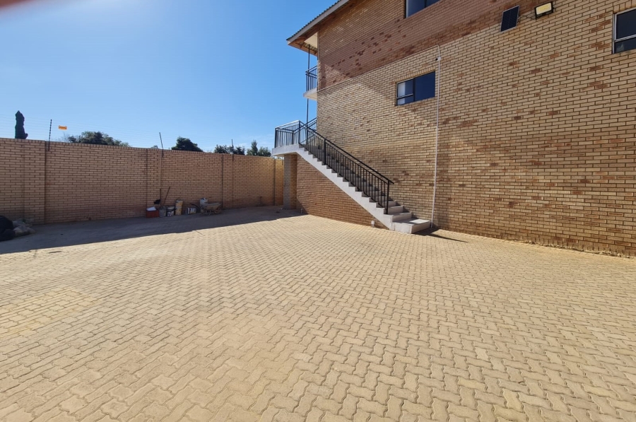 To Let 2 Bedroom Property for Rent in Lenasia Ext 10 Gauteng