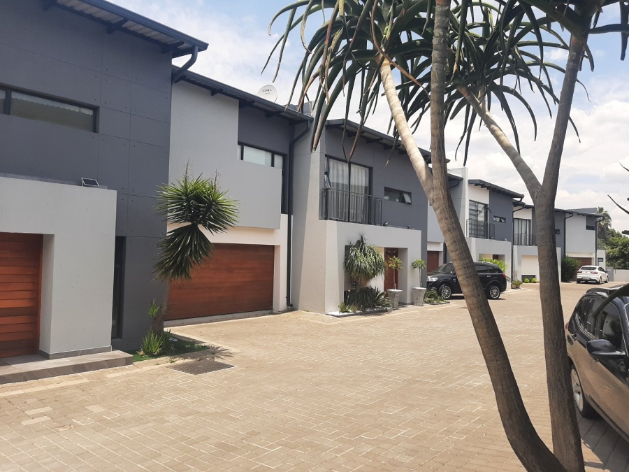 To Let 3 Bedroom Property for Rent in Eastleigh Ridge Gauteng