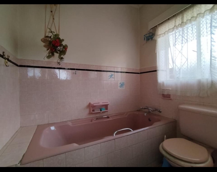 3 Bedroom Property for Sale in Selcourt Gauteng