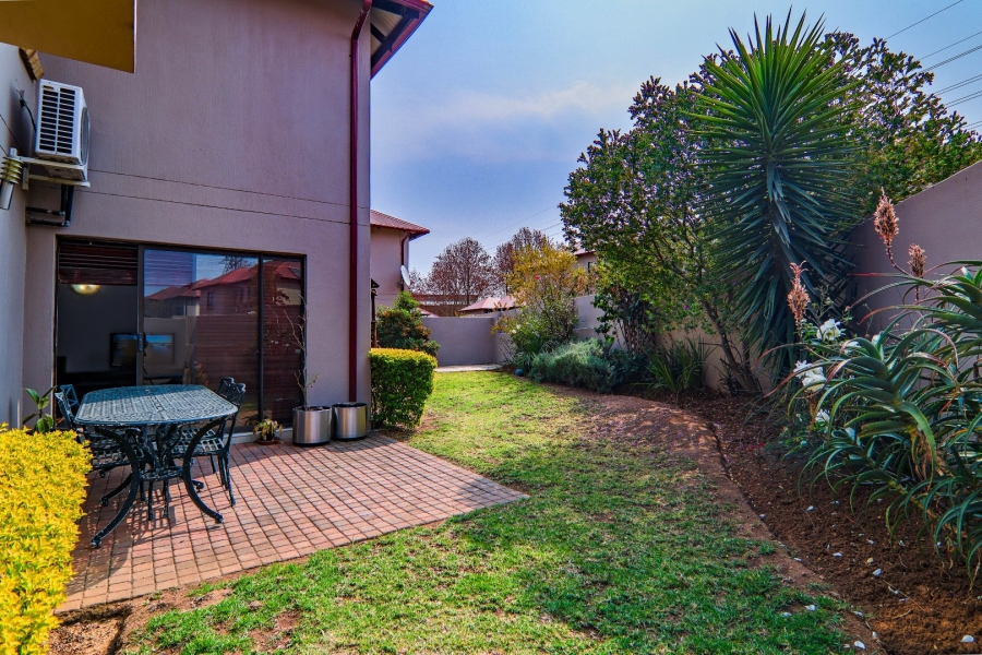 4 Bedroom Property for Sale in Broadacres Gauteng