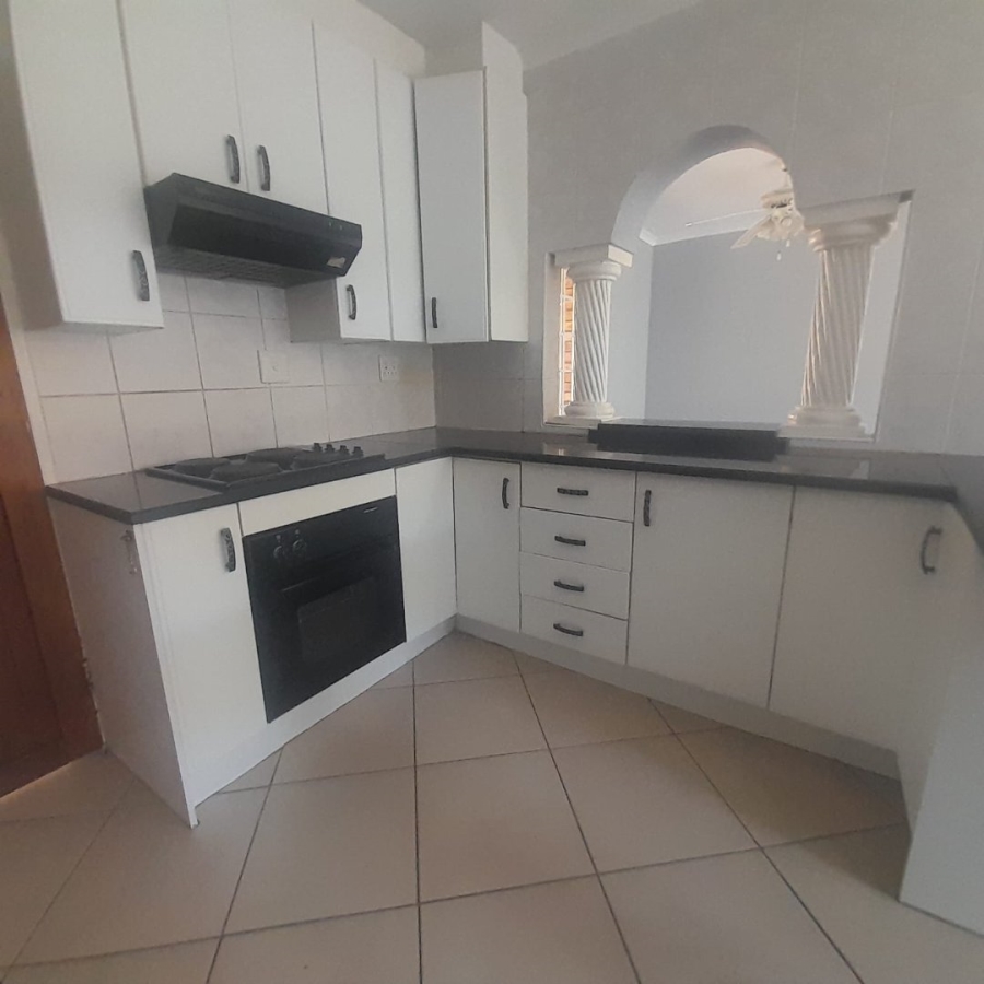 3 Bedroom Property for Sale in Helikonpark Gauteng