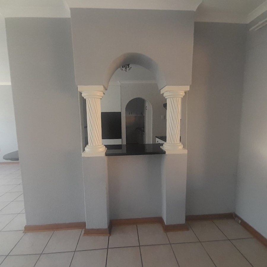 3 Bedroom Property for Sale in Helikonpark Gauteng