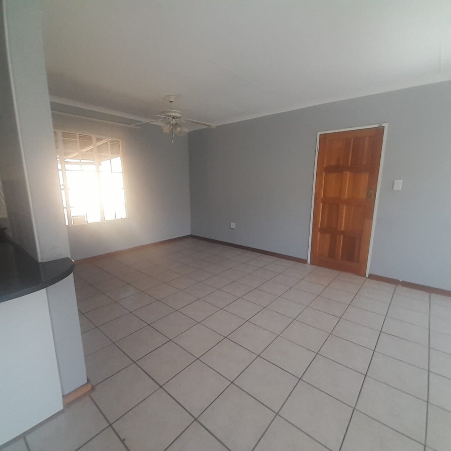 3 Bedroom Property for Sale in Helikonpark Gauteng