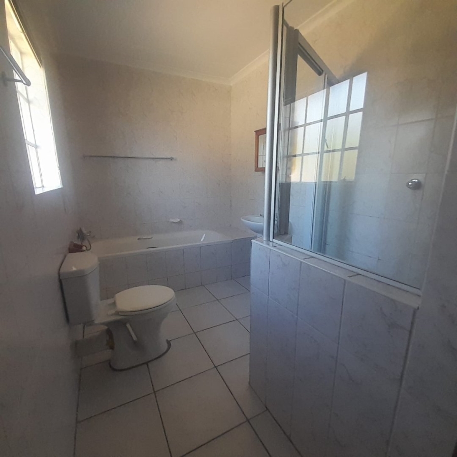 3 Bedroom Property for Sale in Helikonpark Gauteng