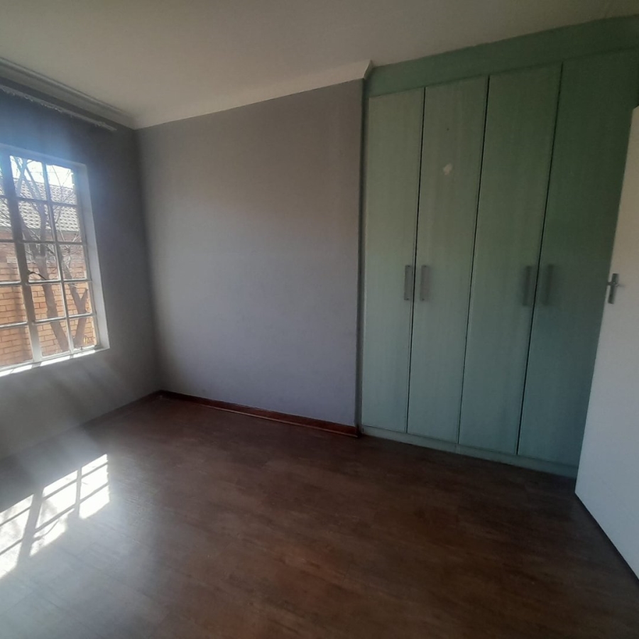 3 Bedroom Property for Sale in Helikonpark Gauteng