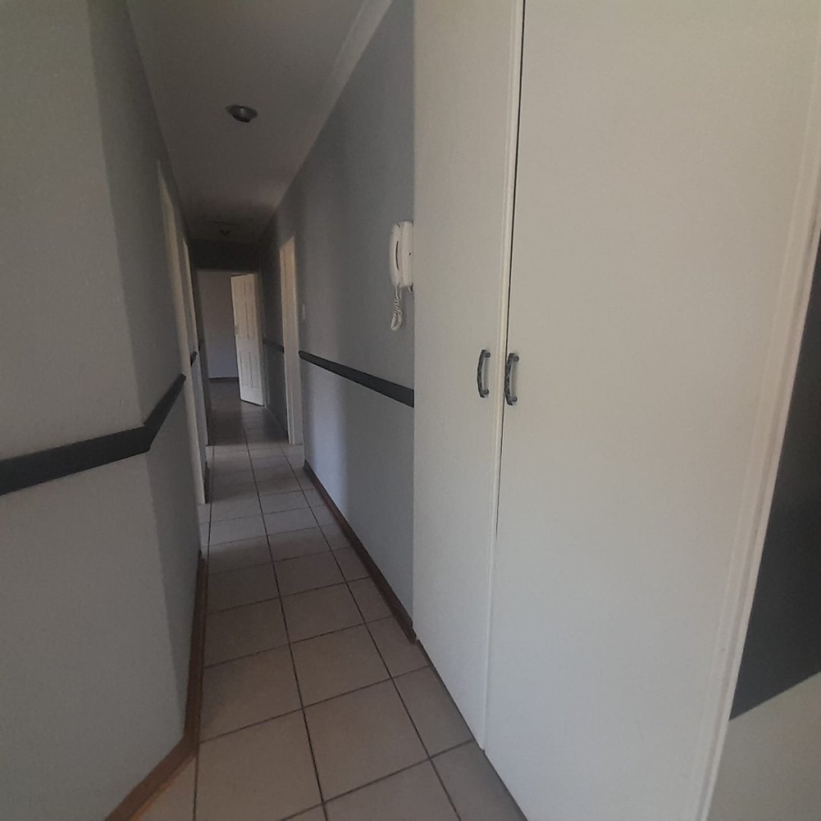 3 Bedroom Property for Sale in Helikonpark Gauteng