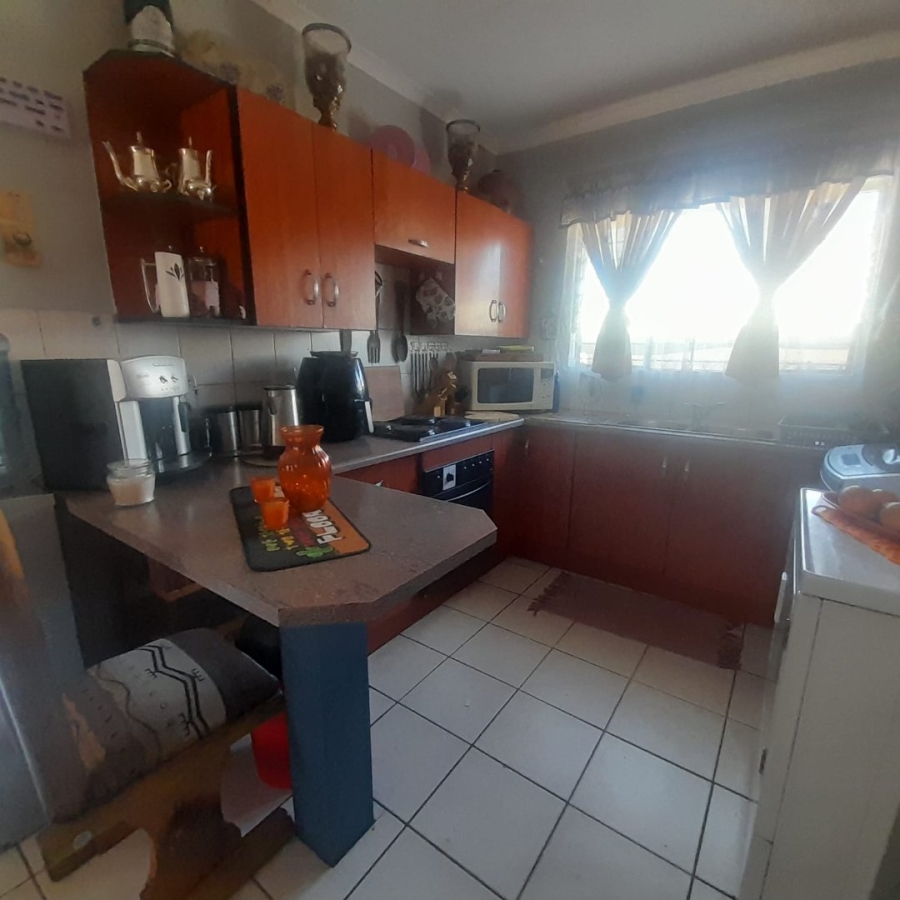 3 Bedroom Property for Sale in Greenhills Gauteng