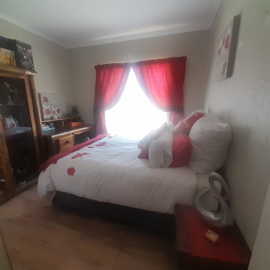 3 Bedroom Property for Sale in Greenhills Gauteng